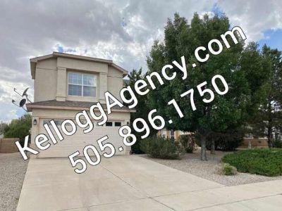 3 Bedroom 2.5BA 1934 ft Pet-Friendly Apartment For Rent in Rio Rancho, NM