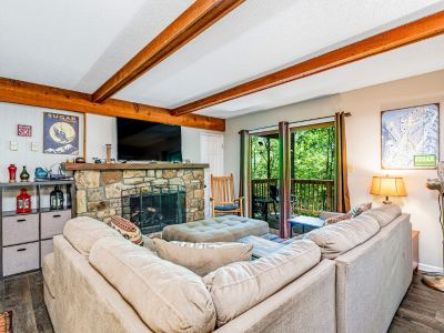 2 Bedroom 2BA Condo Vacation Rental in Bee Branch 39, Sugar Mountain, NC