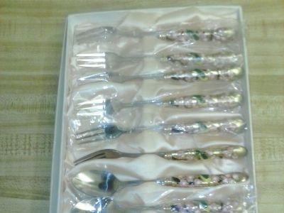 Fancy Asian appetizer forks and spoons