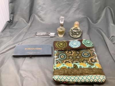 423- Perfume, Pallet & Bag