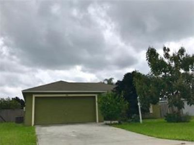SHORT SALE--Nice 4/2 in SE Winter Haven with workshop.
