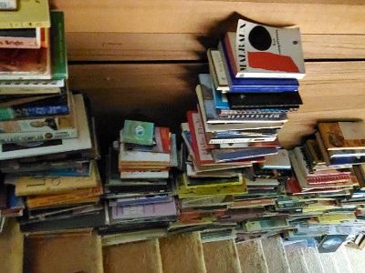 Personal library of books for sale . About 4000 total. In Portland, Oregon