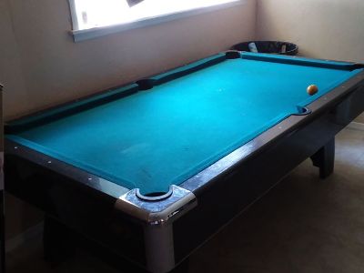 Pool table