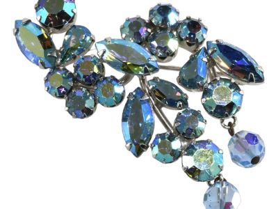 1960s Vintage Kramer Brooch Blue With Rhinestones & Glass Bead Dangles