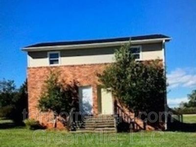 1 Bedroom 1BA 900 ft Apartment For Rent in Spartanburg County, SC