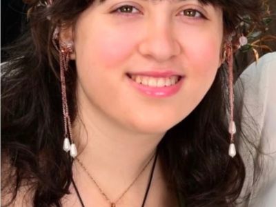 Female Student seeking 1 month housing