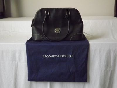 Pre-Owned Dooney & Bourke Black Pebbled Genuine Leather Zip Domed Satchel Hand Bag in EXCELLENT ...