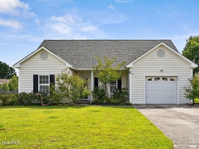 3 Bedroom 2BA 1160 ft Apartment For Rent in Winnabow, NC