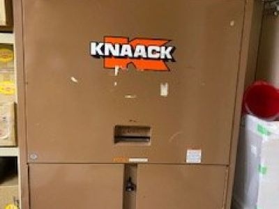 KNAACK  JOB SITE TOOLBOX