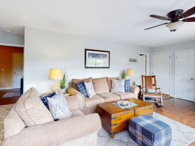 3 Bedroom 2BA Pet-Friendly Condo Vacation Rental in Hillcrest Haven, Banner Elk,...