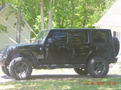 4 door jeep wrangler hard top for sale (Black)