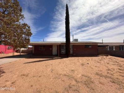 3 Bedroom 2BA 1480 ft Single Family Home For Sale in EL PASO, TX
