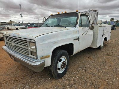 1984 Chevy C-30 Utility Box Truck