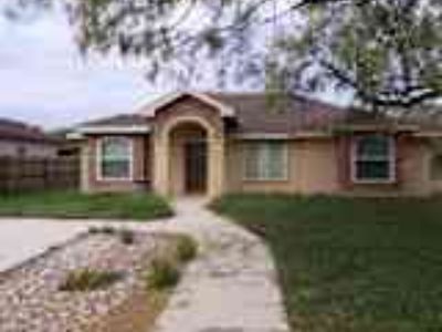 3 Bedroom 2BA 1422 ft² House For Rent in Uvalde, TX 130 Rio Grande St