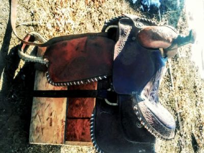 Horse Tack (saddle 4 sale 2)