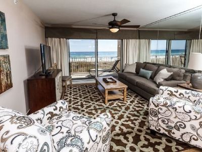 Paradise At The Summerlin,Beach Front, Free Beach Service, Wifi,So Nice