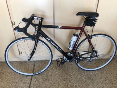 Raleigh 27” , 16-speed, touring bike