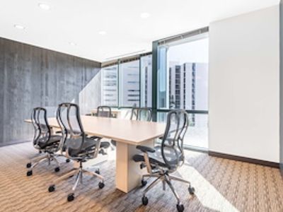 Private Meeting Room for 8 at Regus
