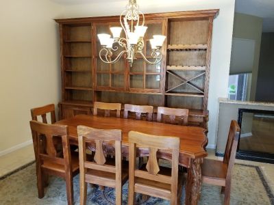 Dinning Room Table w/8 Chairs and China Cabinet!
