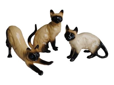 Vintage Coopercraft England Siamese Seal Point Cat Trio
