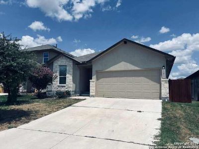 3 Bedroom 2BA 1662 ft Apartment For Rent in San Antonio, TX