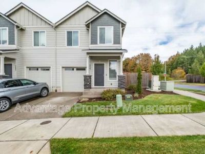 3 Bedroom 2BA 1736 ft Pet-Friendly Apartment For Rent in Corvallis, OR