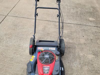 Self propelled gas lawn mower