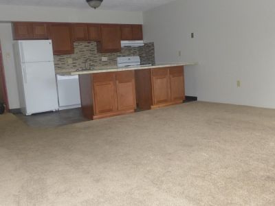 Furnished Apartment For Rent in Carnot-Moon, PA