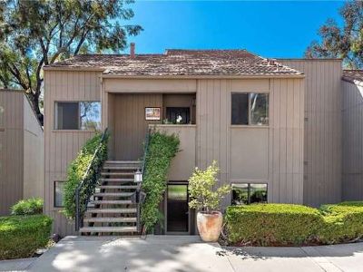 Private room with own bathroom in a Condo, Laguna Niguel, CA 92677