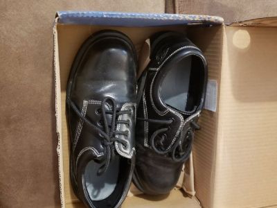Mens work shoes