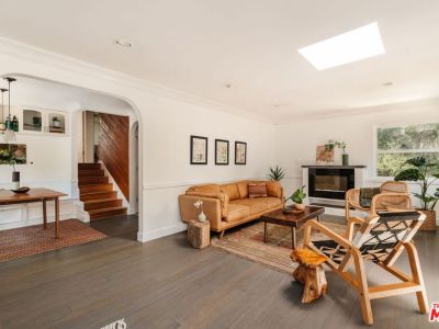 4 Bedroom 2BA 1324 ft Single Family House For Sale in Topanga, CA