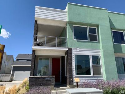 3 Bedroom 3BA 1494 ft Furnished Townhouse For Sale in SOUTH JORDAN, UT