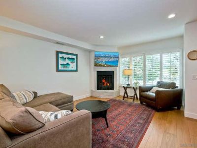 2 Bedroom 2BA 1120 ft Condominium For Sale in SAN DIEGO, CA