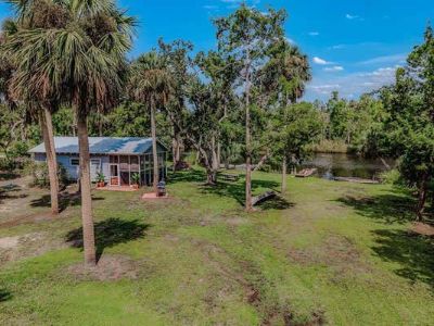 2 Bedroom 1BA 520 ft Single Family Home For Sale in STEINHATCHEE, FL