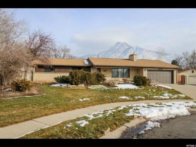 Wonderful opportunity with this beautiful home in the Heart of Holladay
