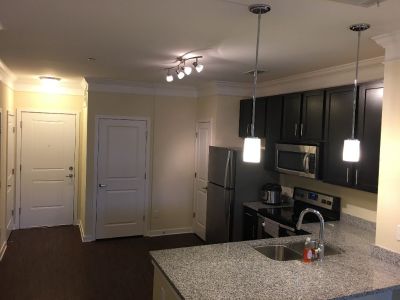 Apartment for Sublease (1 Bed room with den) (Cranberry Township)