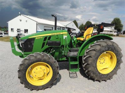 2023 JOHN DEERE 5067E