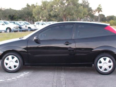 2005 FORD FOCUS ZX3 5 SPEED 98K MILES