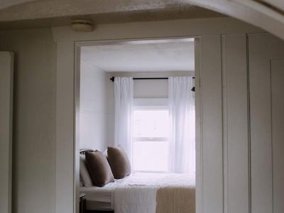 Private room with shared bathroom in a House with 3 roomies, Butte, MT 59701