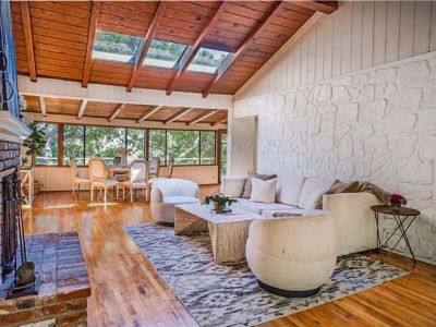 For Sale: 11765 Laurelwood Drive in Studio City for $1,650,000