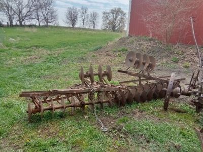CLASSIC FARM MACHINERY'S... Sale or TRADE