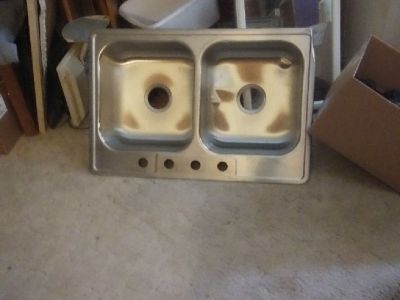 Stainless steel sink