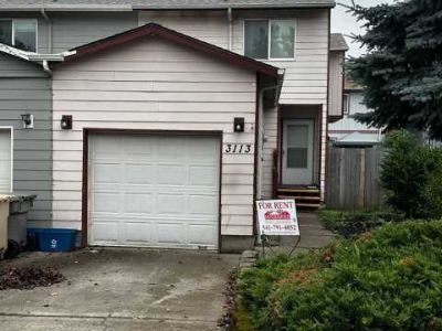 3 Bedroom 1.5BA 1472 ft Apartment For Rent in Corvallis, OR