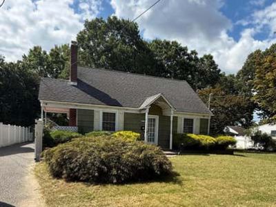 3 Bedroom 1BA 910 ft Single Family Home For Sale in VINELAND, NJ