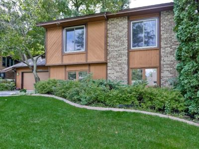 Wonderful 4 bedroom, 2 bath home nestled in demand Lakeville North neighborhood!