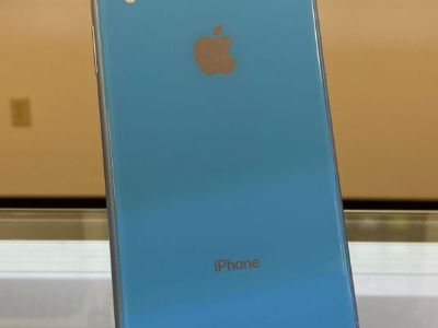 Apple iPhone XR 128GB UNLOCKED