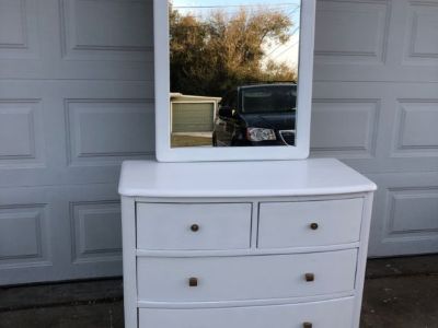 Beautiful 3 drawer Dresser with beveled Mirror