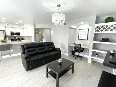 Live in Luxury - Fully Furnished 1-Bed Condo near Universal Studios!
