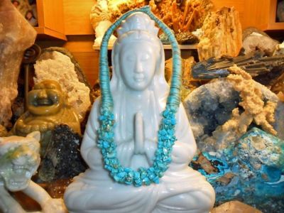 Vintage [Antique} Rare Native American Turquoise Necklace 100% Authentic