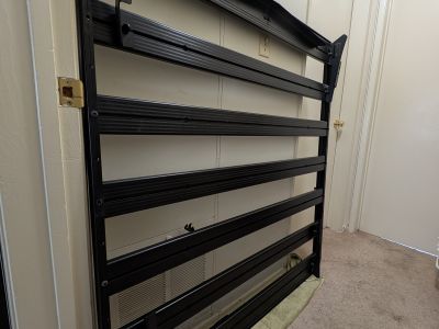 For Sale: Front Runner Slimline II roof rack